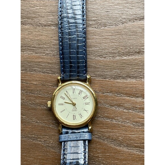 Pair Of Vintage 1987 Guess Watches Genuine Leather Needs Batteries main image 6